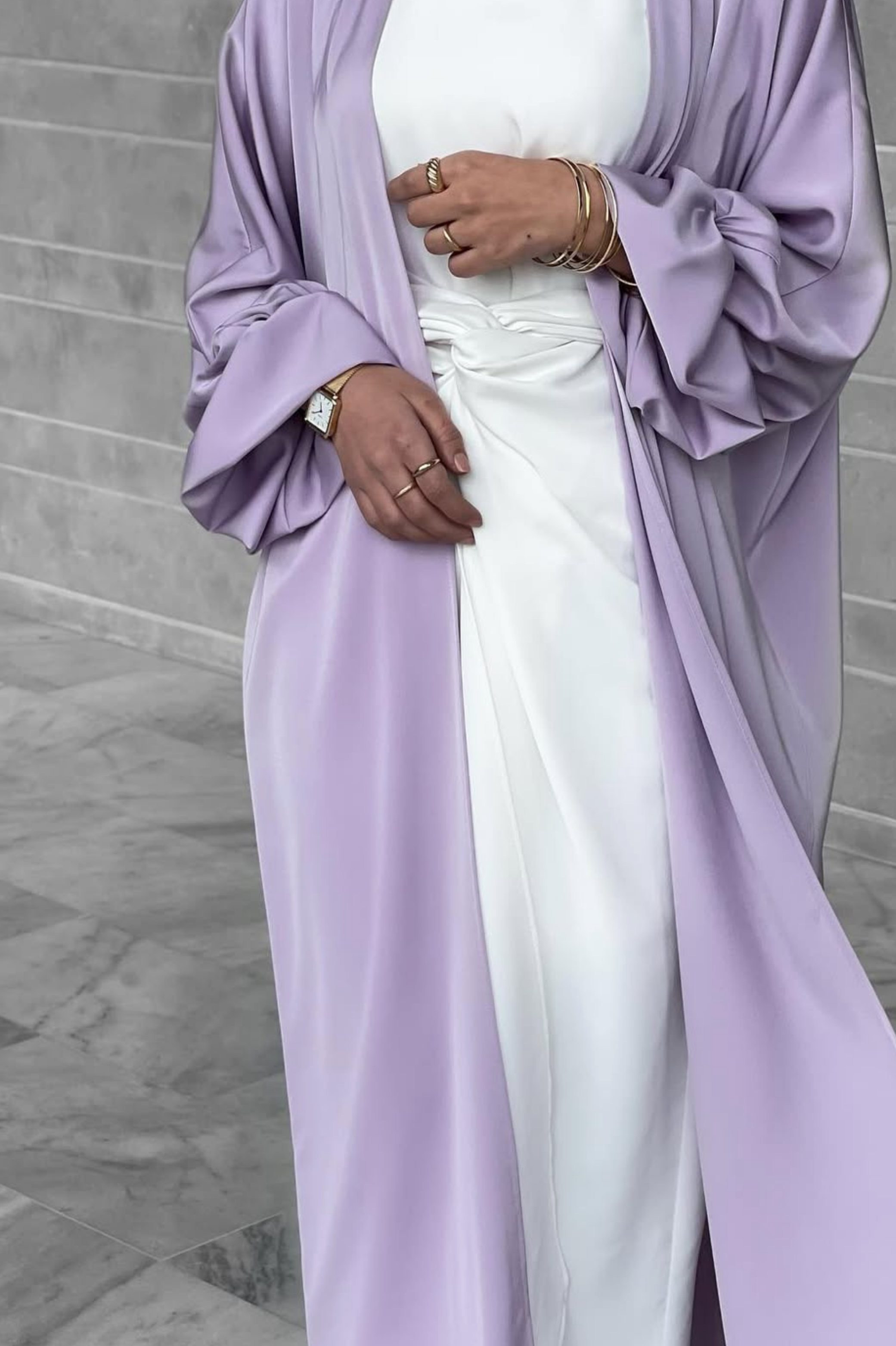 Élégance Satinée : Abaya Prestige Mauve