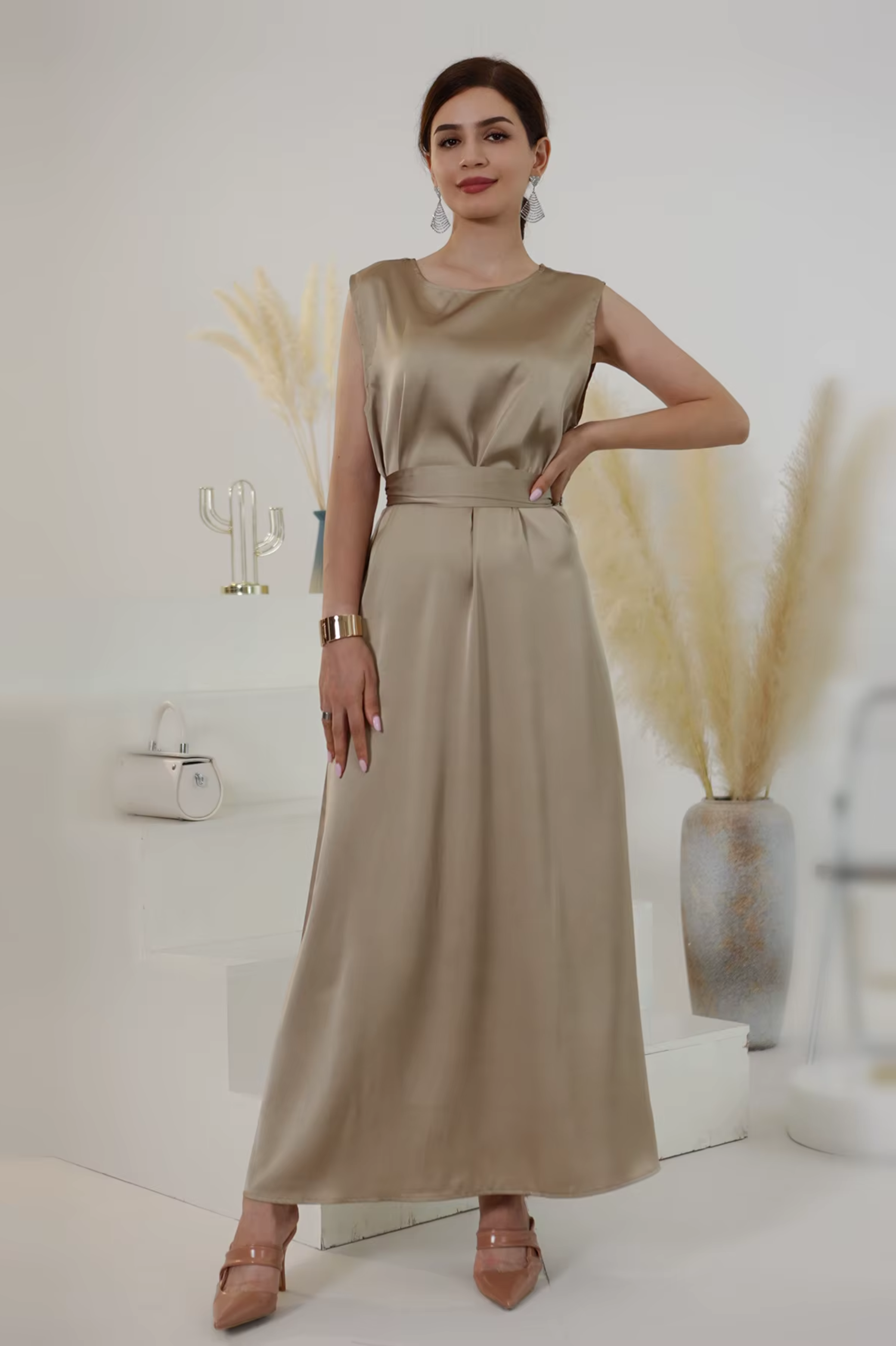 Élégance Royale : Abaya Satin Beige (robe+kimono)
