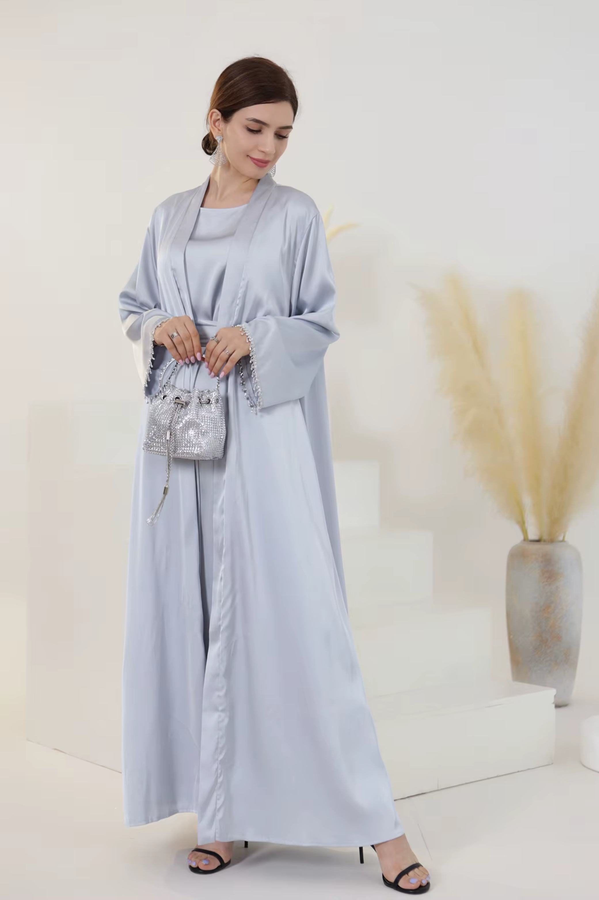 Élégance Royale : Abaya Satin Bleu (robe+kimono)