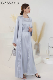 Élégance Royale : Abaya Satin Bleu (robe+kimono)