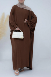 Simplicité Chic : Abaya Classique (foulard inclus)