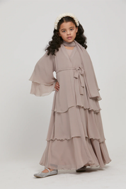 Perle Flottante : Abaya Enfant Beige (foulard inclus)