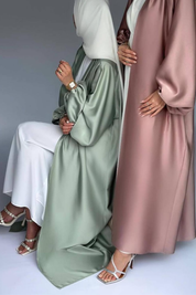 Élégance Satinée : Abaya Prestige Rose Clair