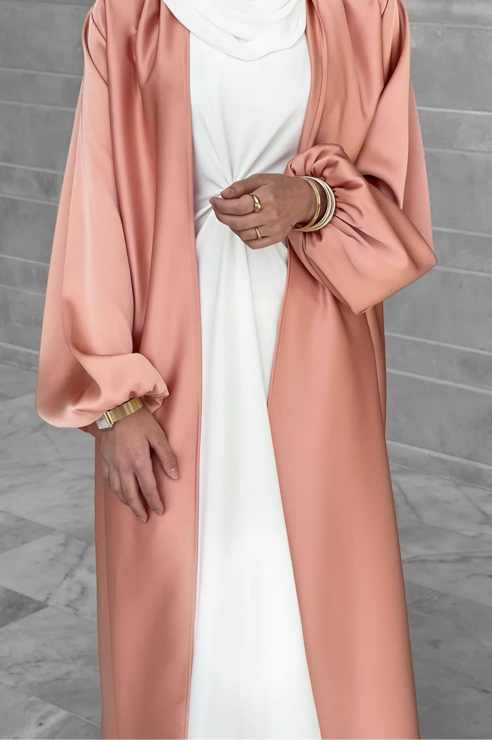 Élégance Satinée : Abaya Prestige Rouille